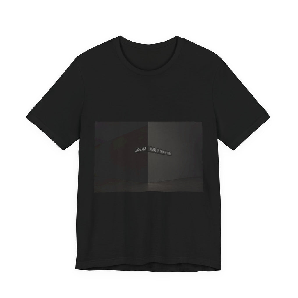 Minimal Noir Tee