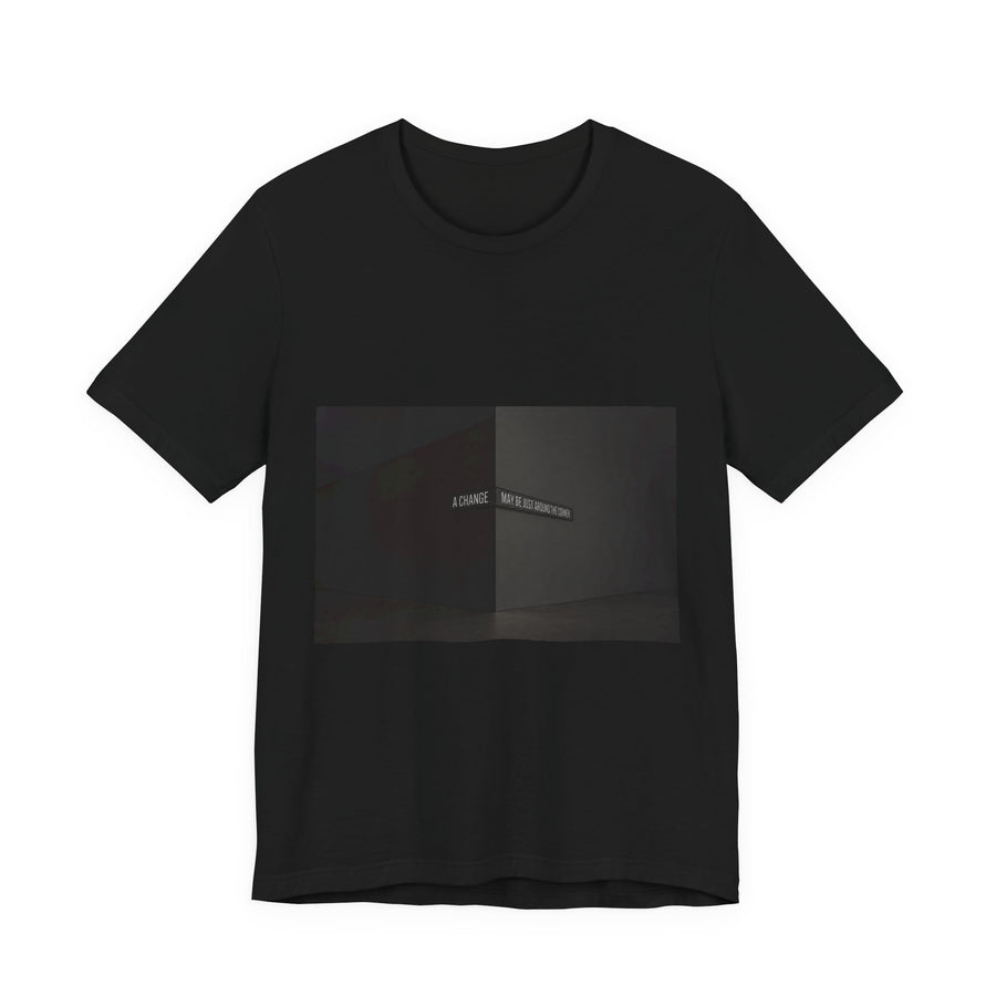Minimal Noir Tee